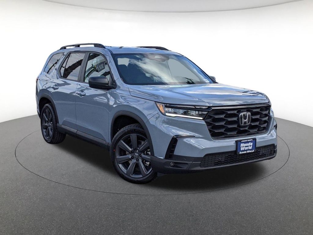 2025 Honda Pilot Sport's photo