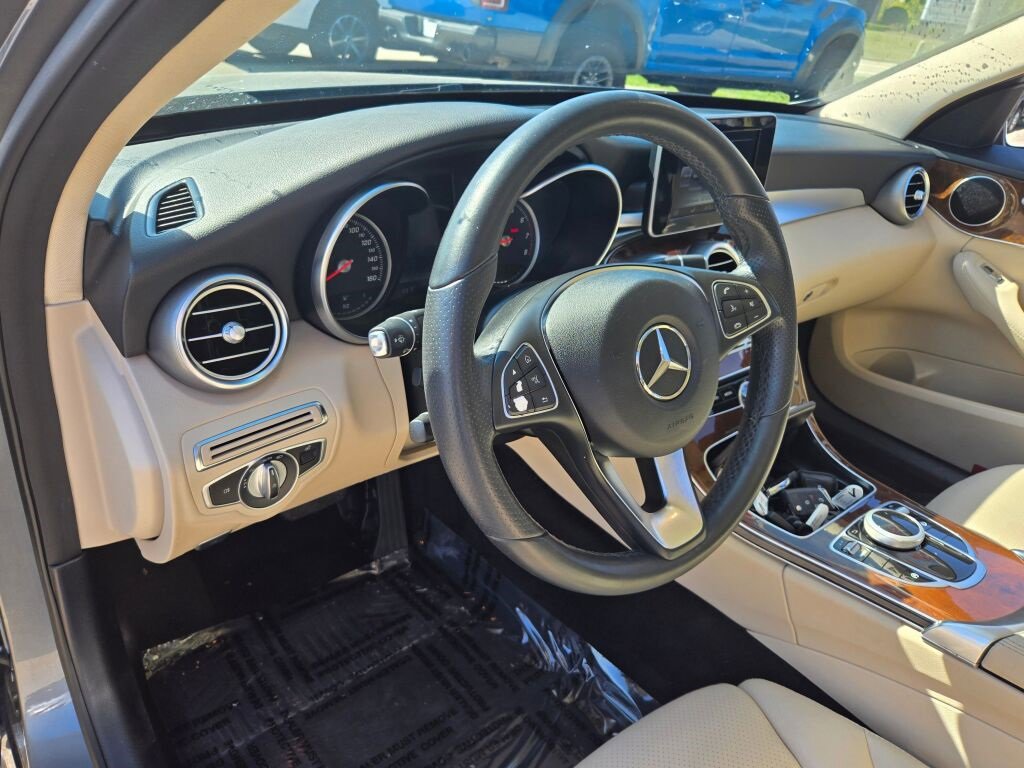 2017 Mercedes Benz C 300 4MATIC Sedan photo 16