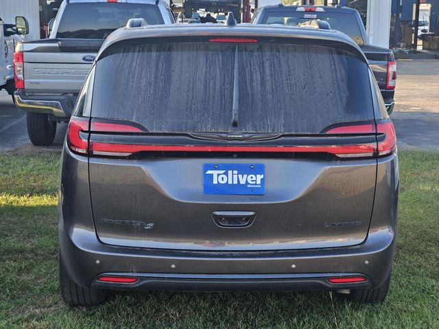 2023 Chrysler Pacifica Limited photo 4