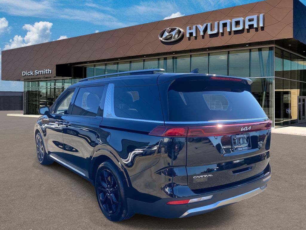 2024 Kia Carnival SX Prestige photo 3