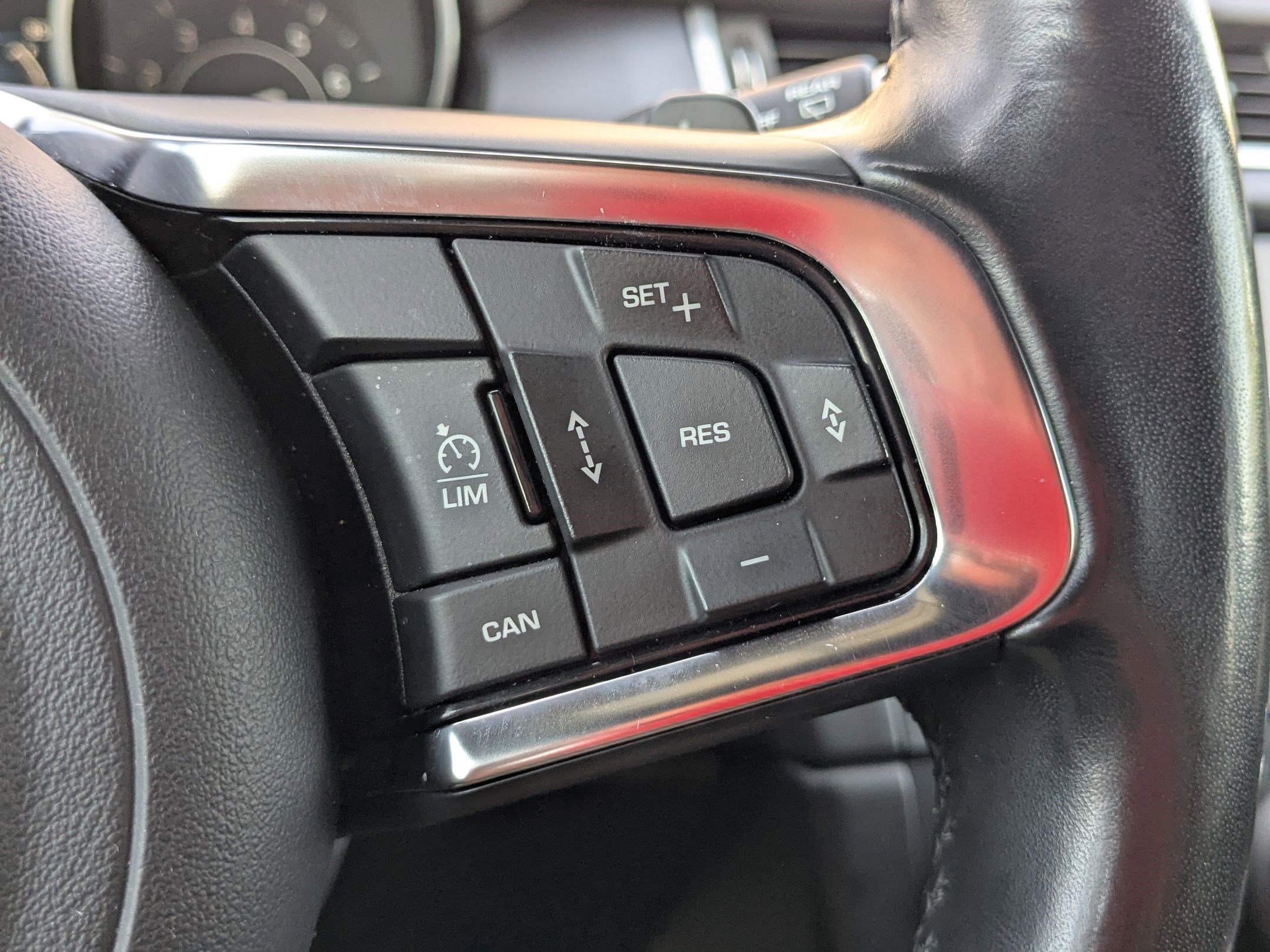 2018 Jaguar E-PACE First Edition photo 17