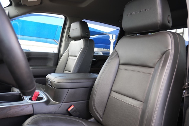 2023 Gmc Sierra 3500 HD Denali photo 3