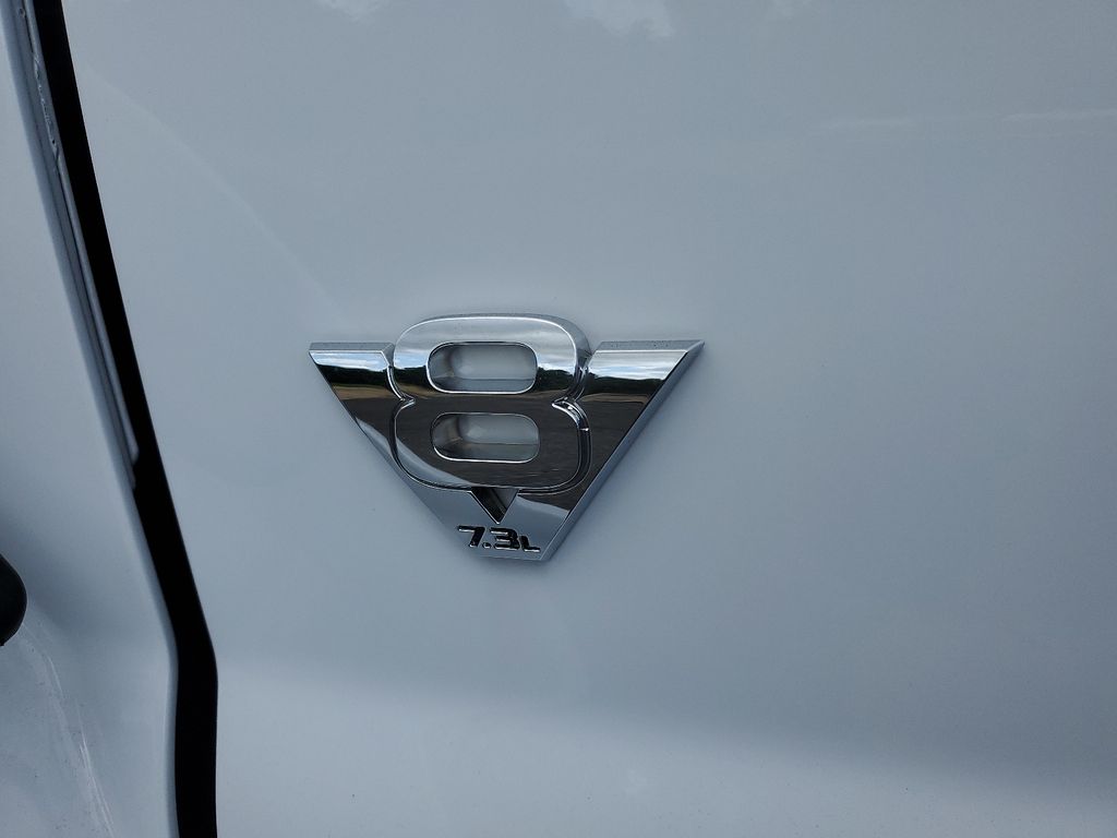 2025 Ford F-750 photo 4