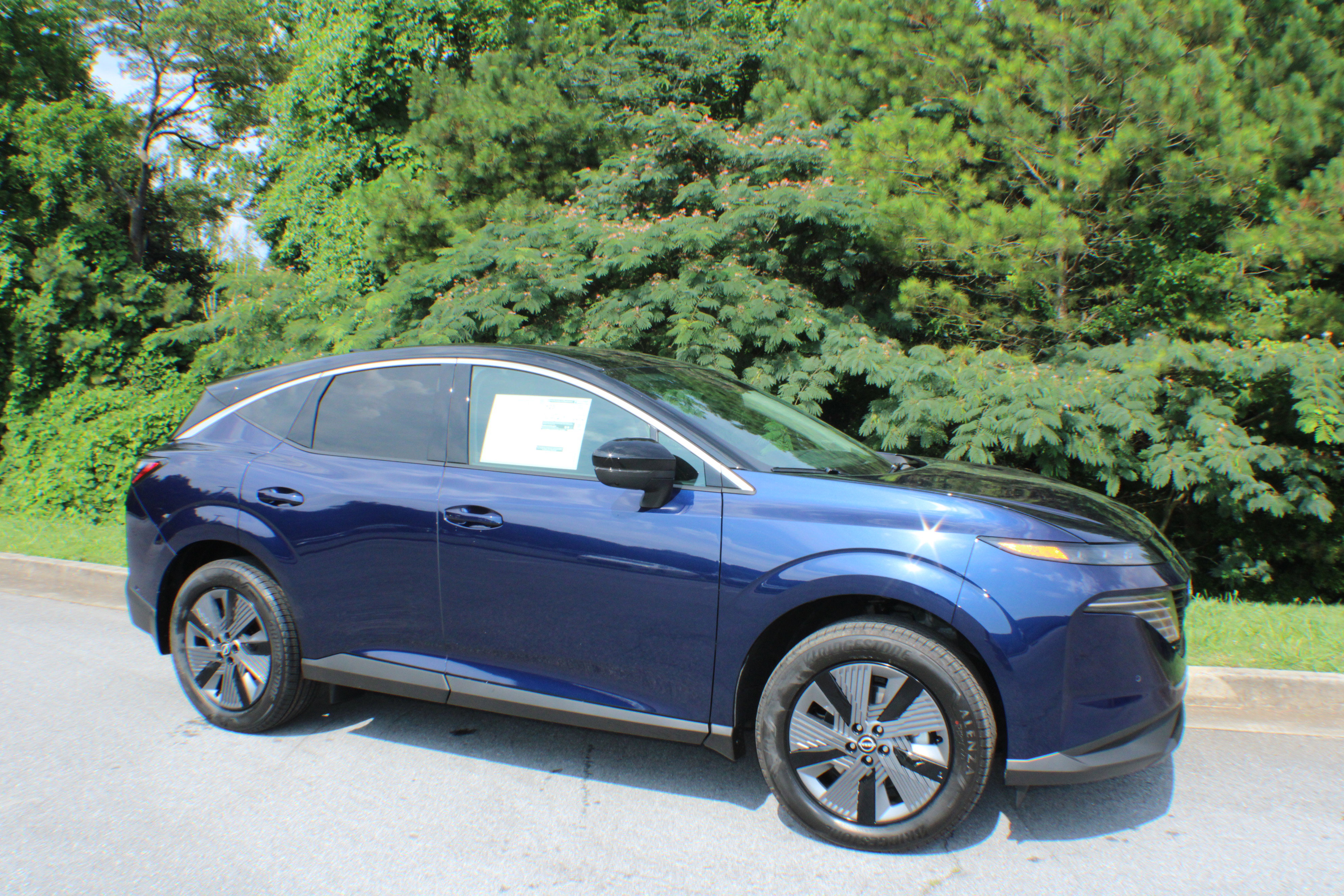 2025 Nissan Murano SL's photo