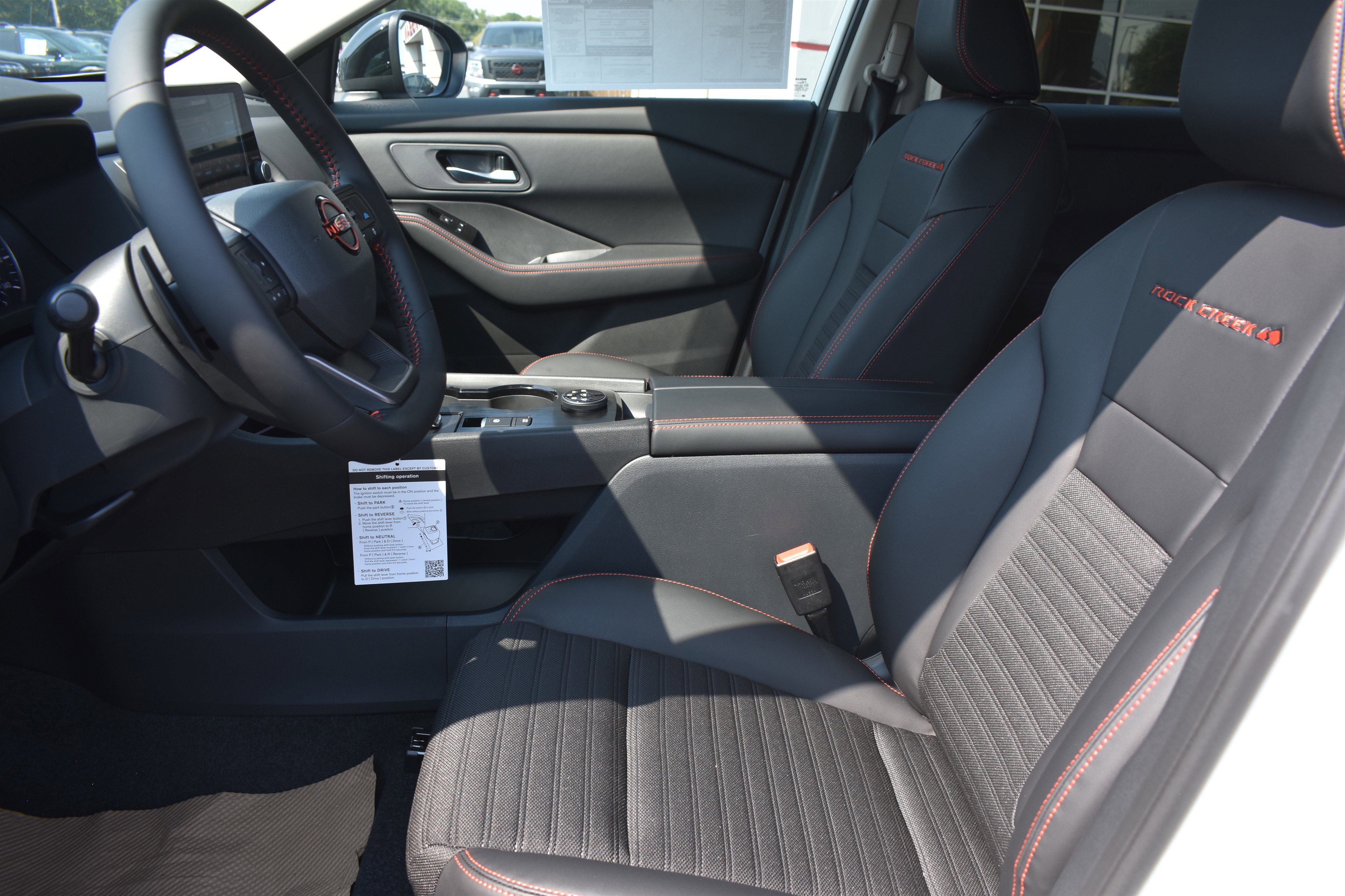 2026 Nissan Rogue SV photo 3