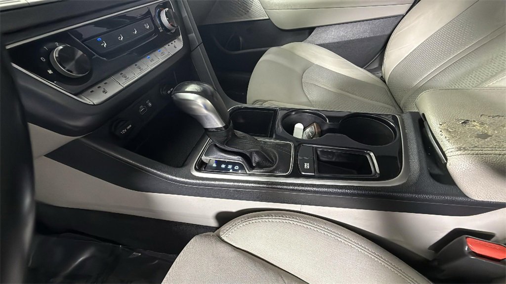 2018 Hyundai Sonata SEL photo 23