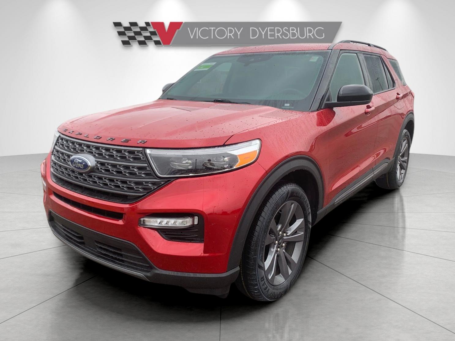 2023 Ford Explorer XLT photo 3