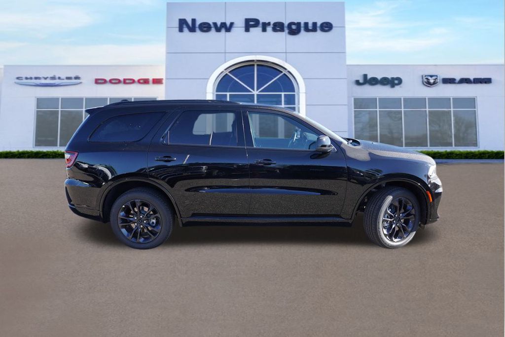 2026 Dodge Durango GT Blacktop photo 2