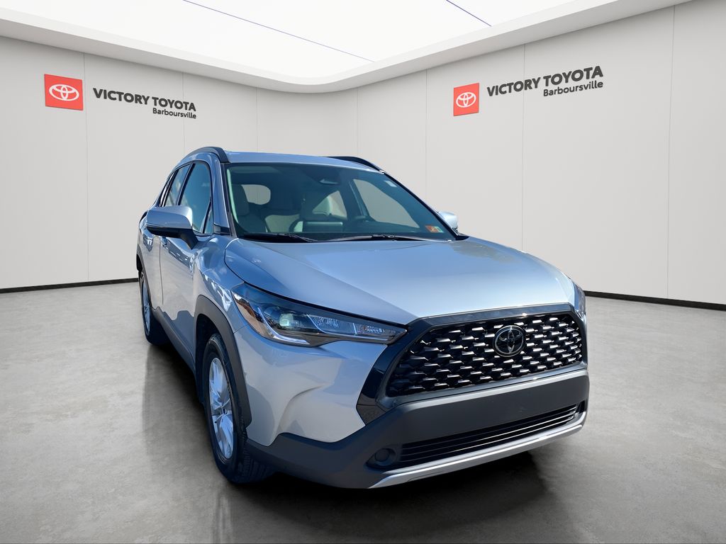 2024 Toyota Corolla Cross LE