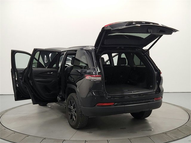 2024 Jeep Grand Cherokee Altitude photo 8
