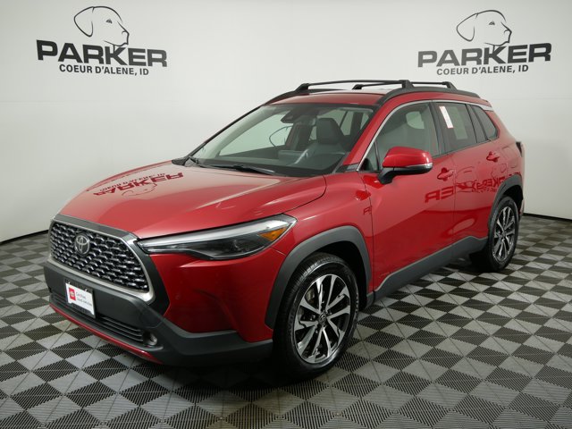 2022 Toyota Corolla Cross XLE's photo