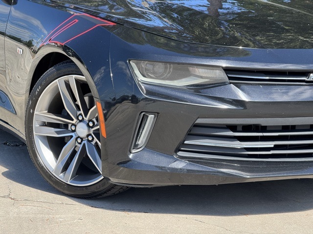 2017 Chevrolet Camaro 2LT photo 11