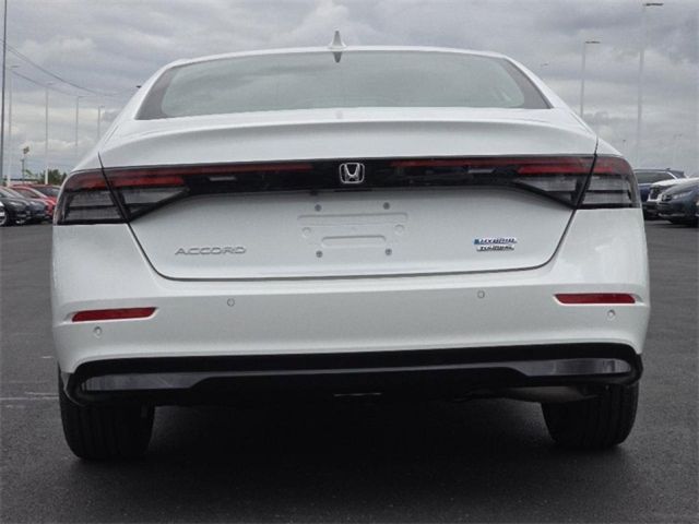 2025 Honda Accord Hybrid Touring photo 8