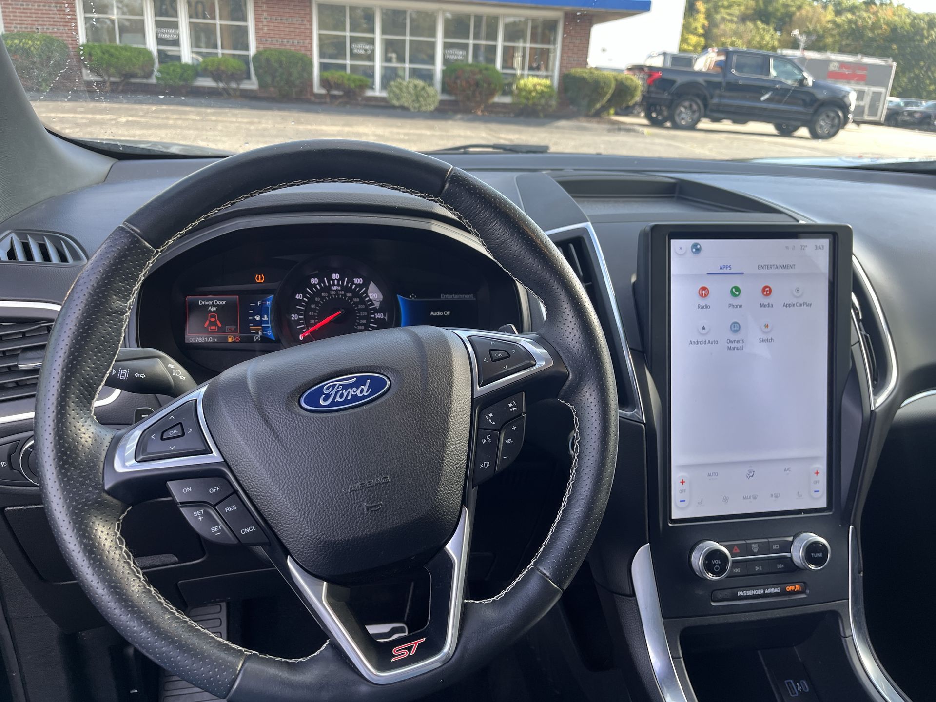 2022 Ford Edge ST photo 7