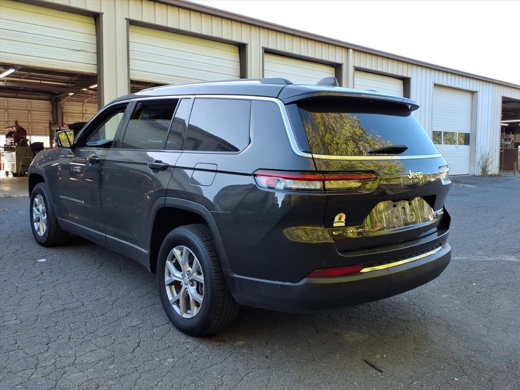 2023 Jeep Grand Cherokee Limited photo 4