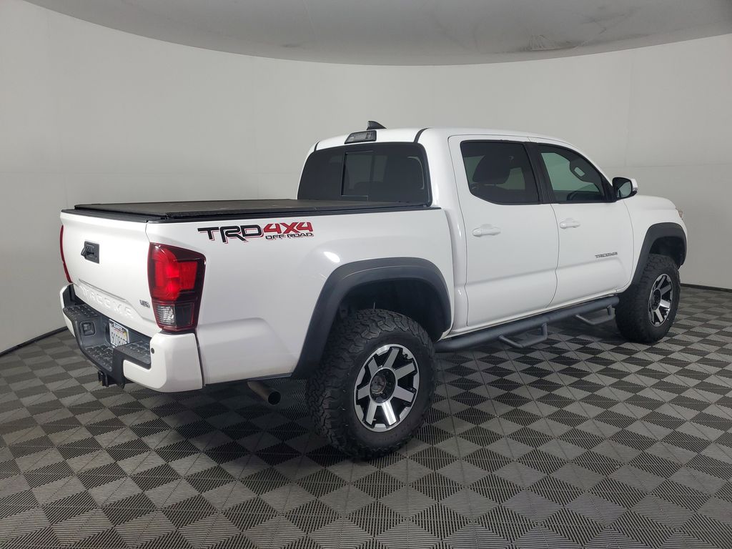 2019 Toyota Tacoma TRD Off-Road V6 photo 4