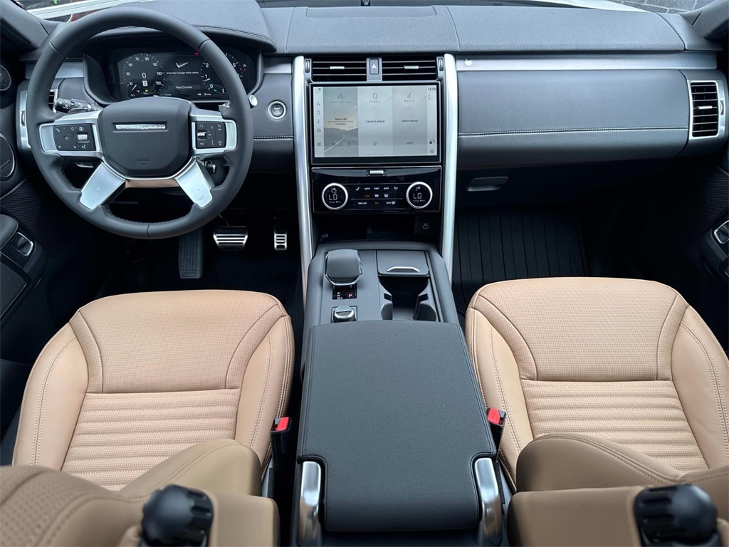 2025 Land Rover Discovery SE photo 17
