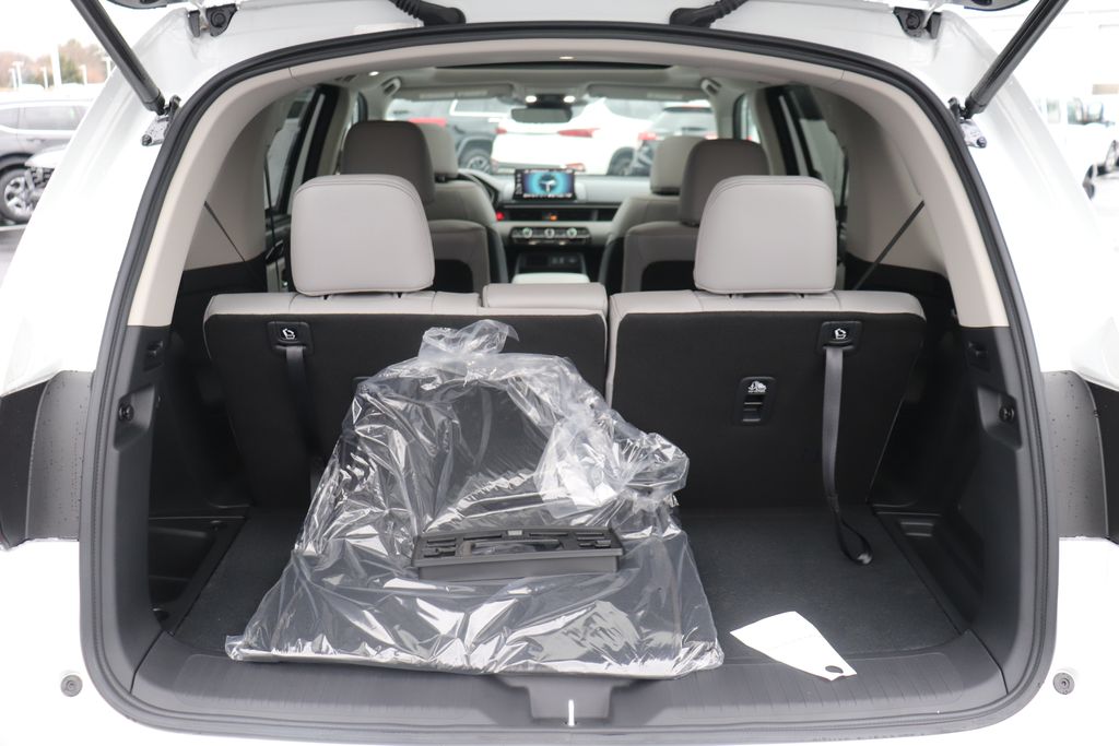 2025 Honda Pilot Touring photo 11