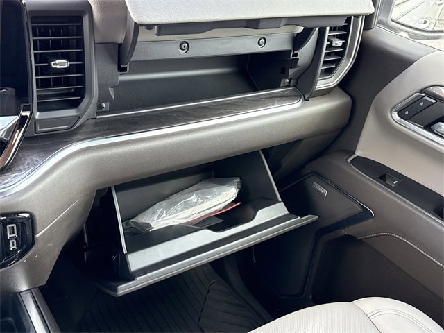 2024 Chevrolet Silverado 1500 LTZ photo 22