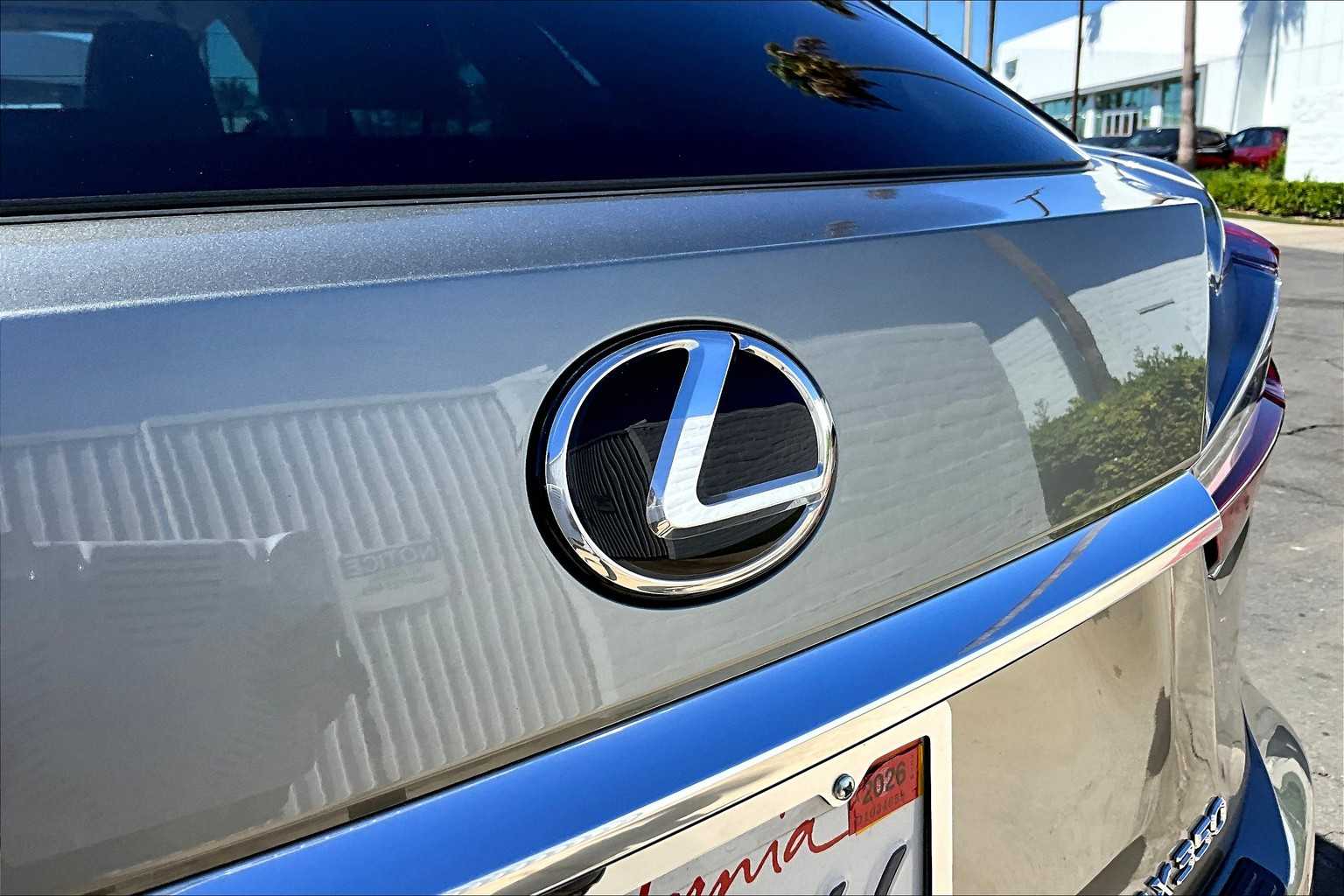 2022 Lexus RX photo 30