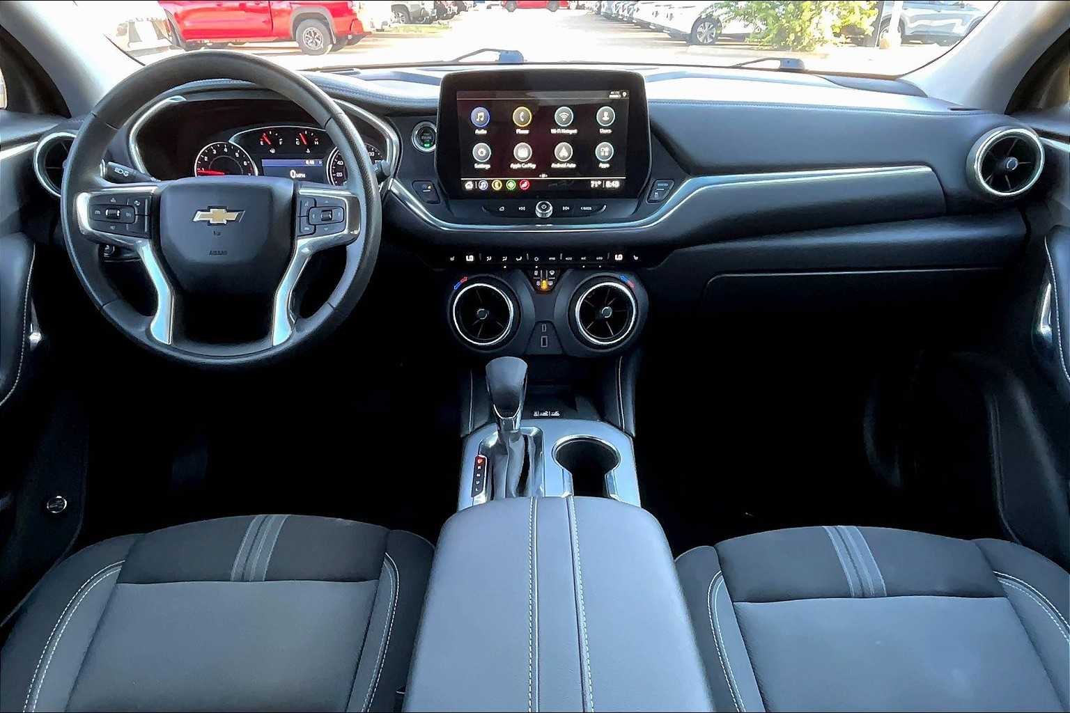 2023 Chevrolet Blazer 2LT photo 12