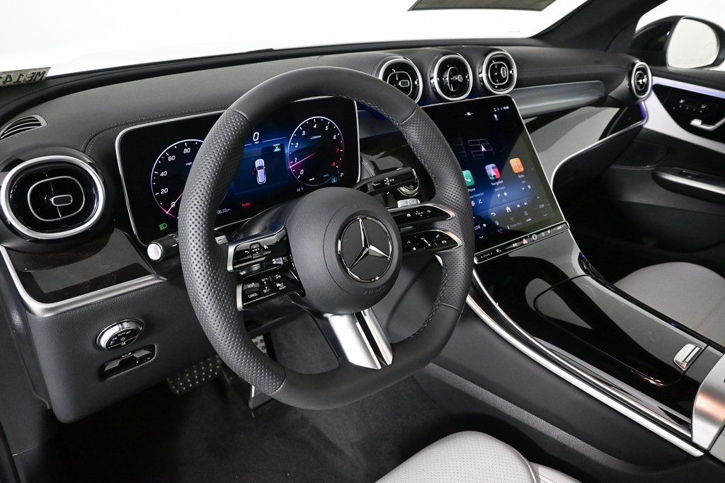 2026 Mercedes Benz GLC 300 photo 5