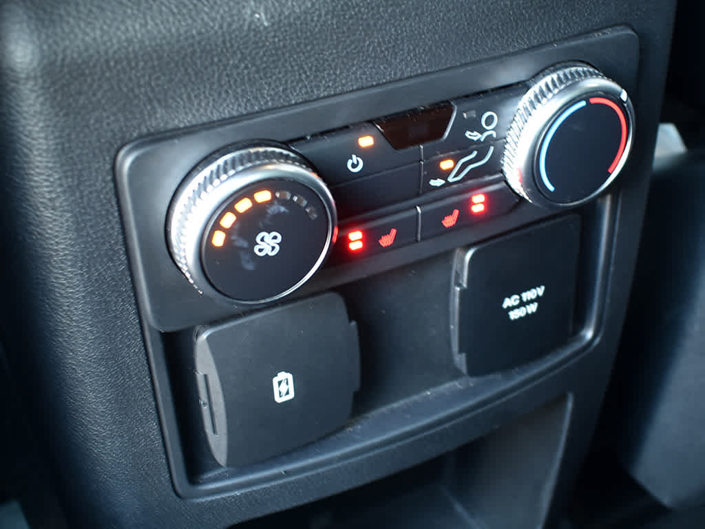 2020 Ford Explorer Limited photo 23