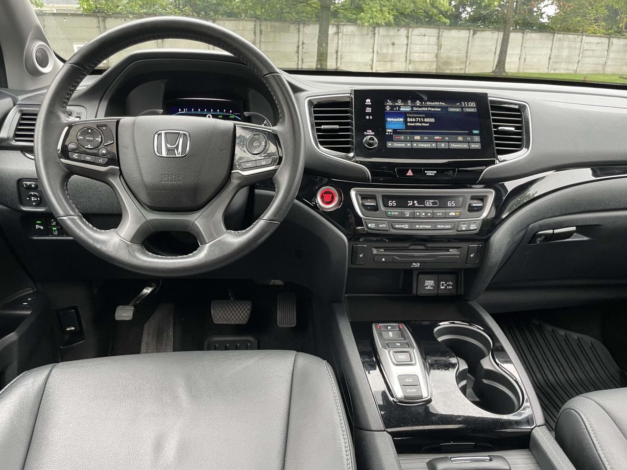 2022 Honda Pilot Touring photo 11