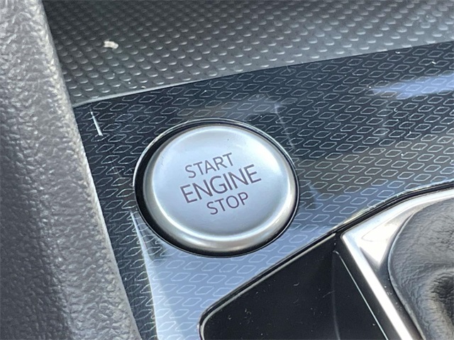2025 Volkswagen Taos S photo 23