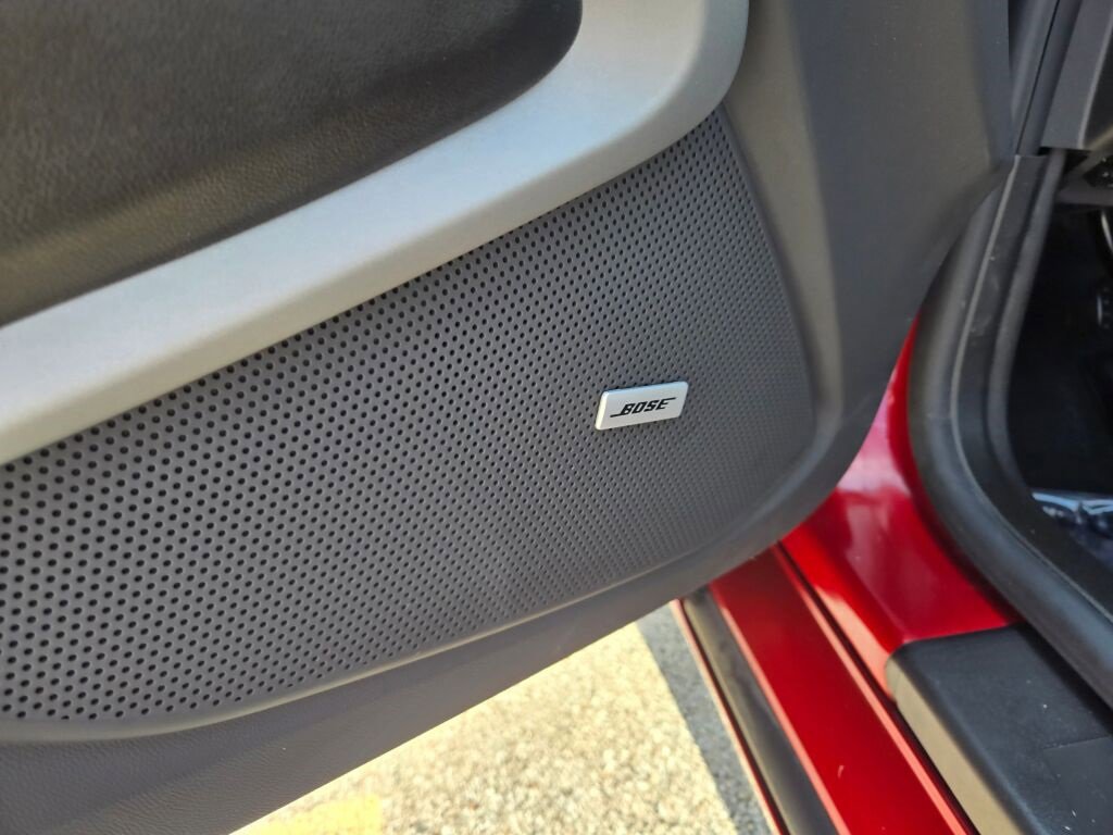 2023 Chevrolet Camaro 2LT photo 19