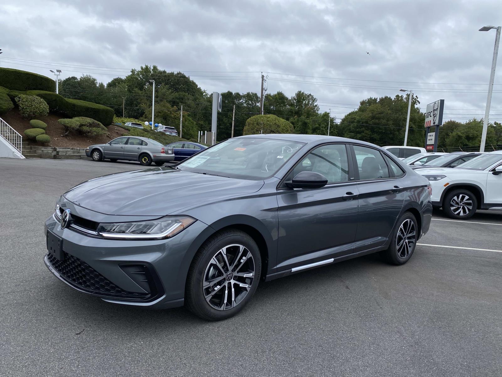 2025 Volkswagen Jetta Sport's photo