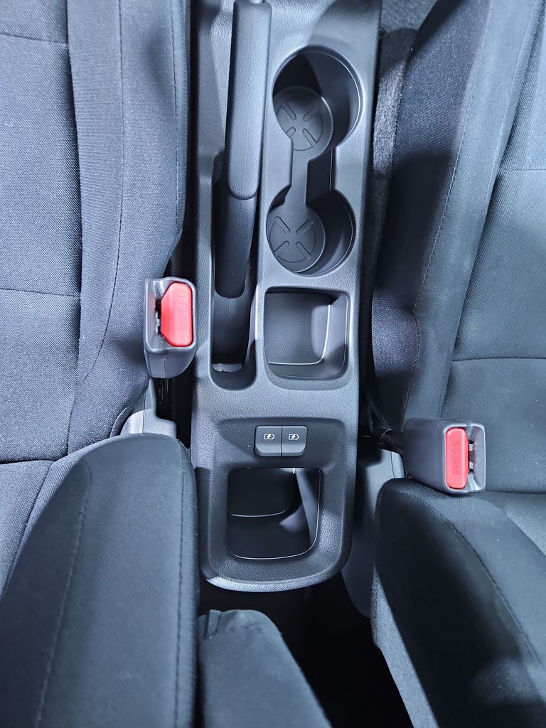 2024 Nissan Kicks S photo 22