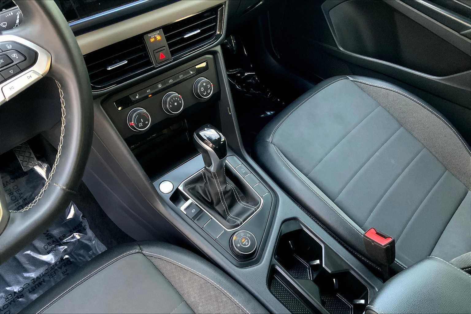 2022 Volkswagen Taos SE photo 15