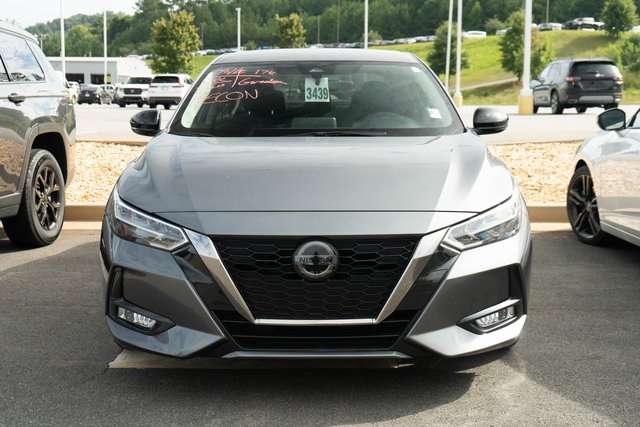 2022 Nissan Sentra SR photo 2