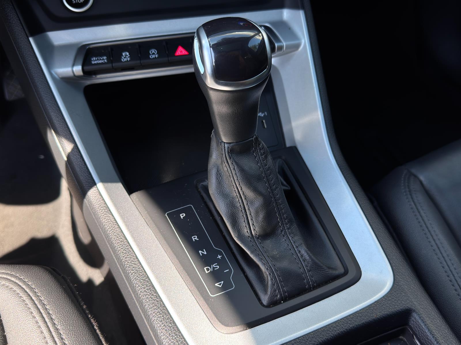 2023 Audi Q3 S line Premium photo 15