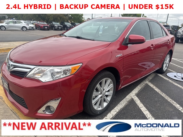 2014 Toyota Camry Hybrid XLE photo 2