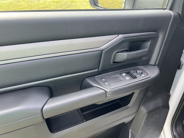 2025 Ram 5500 photo 5