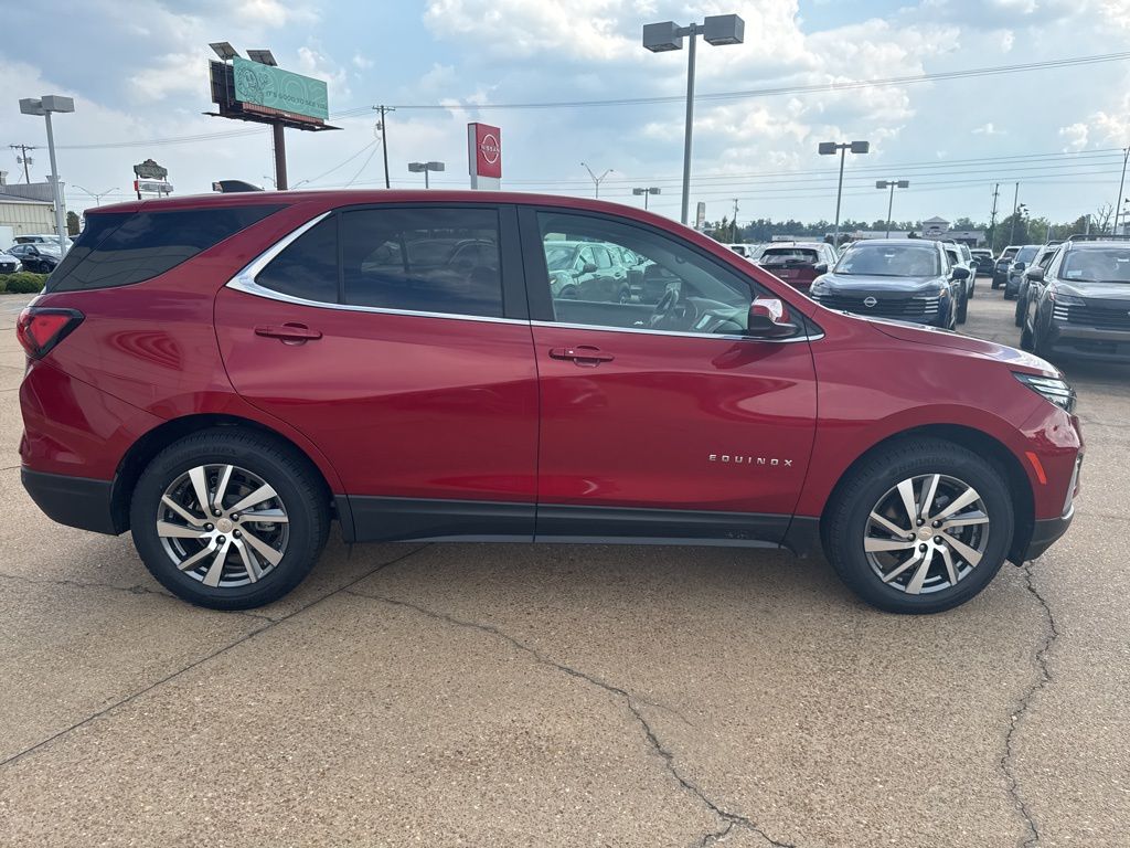 2023 Chevrolet Equinox LT photo 5