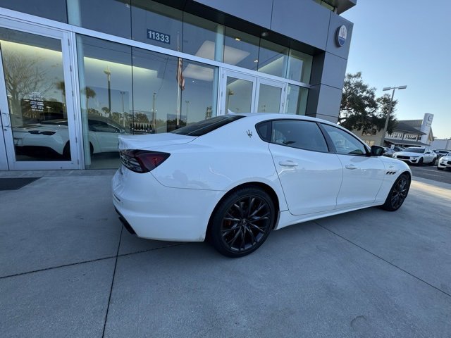 2022 Maserati Quattroporte GT photo 4