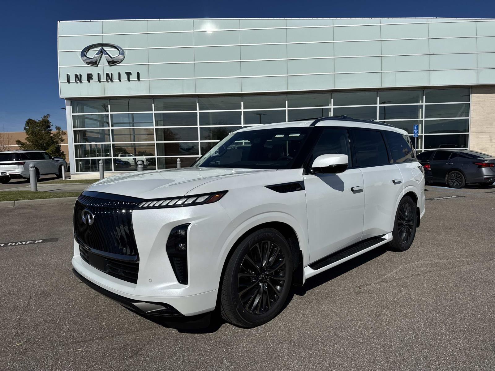2026 INFINITI QX80 Autograph's photo