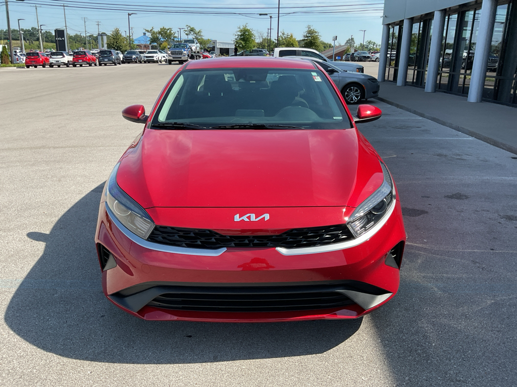 2023 Kia Forte LXS photo 2