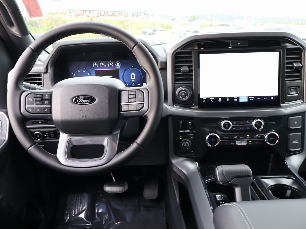 2025 Ford F-150 XLT photo 15