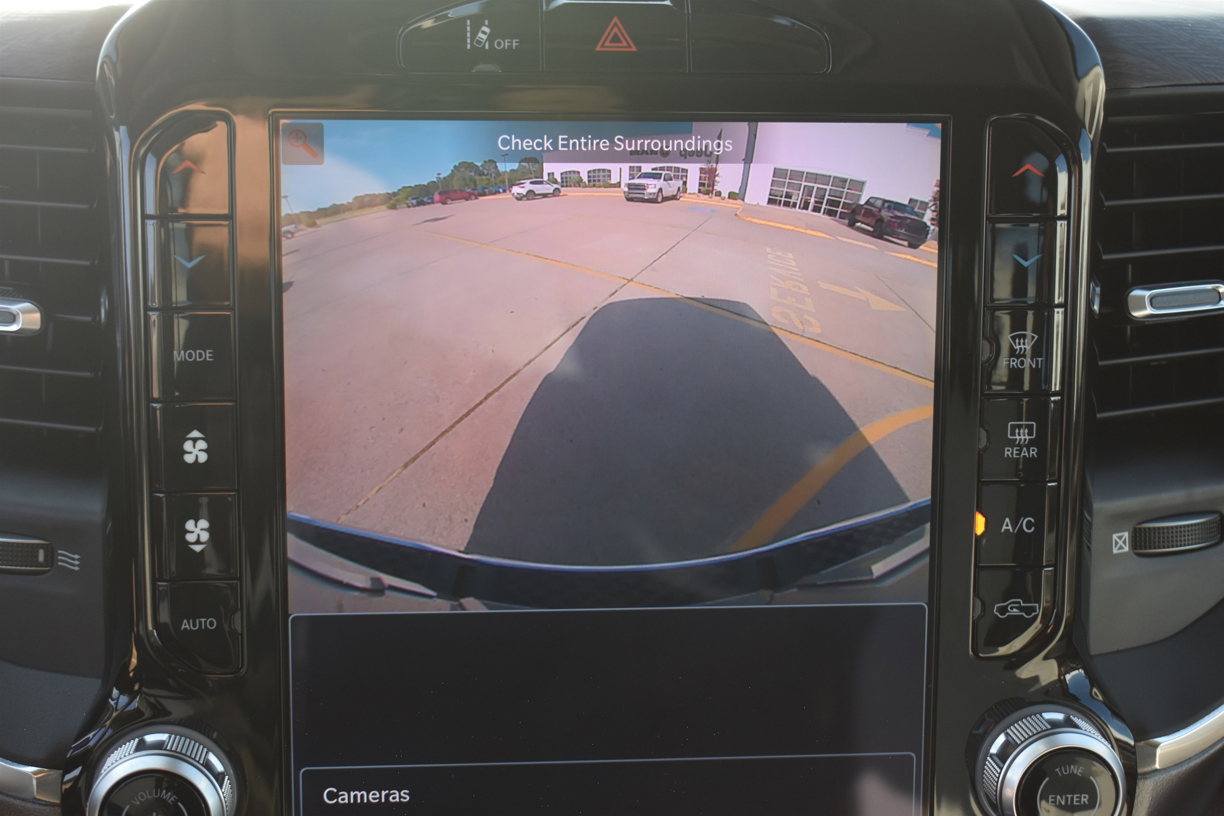2026 Ram 1500 Laramie photo 18