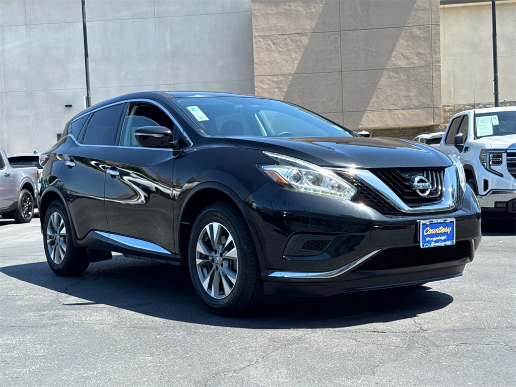 2015 Nissan Murano S photo 2