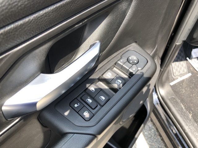 2026 Ram 1500 Tradesman photo 10