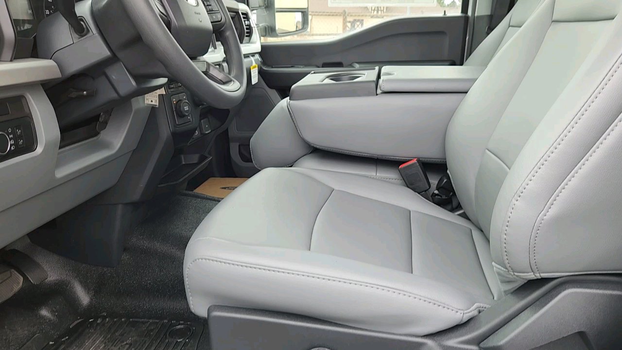 2024 Ford F-550 XL photo 13