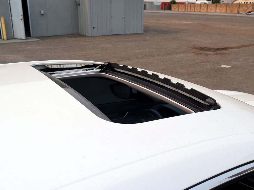 2020 Honda Accord Touring photo 30