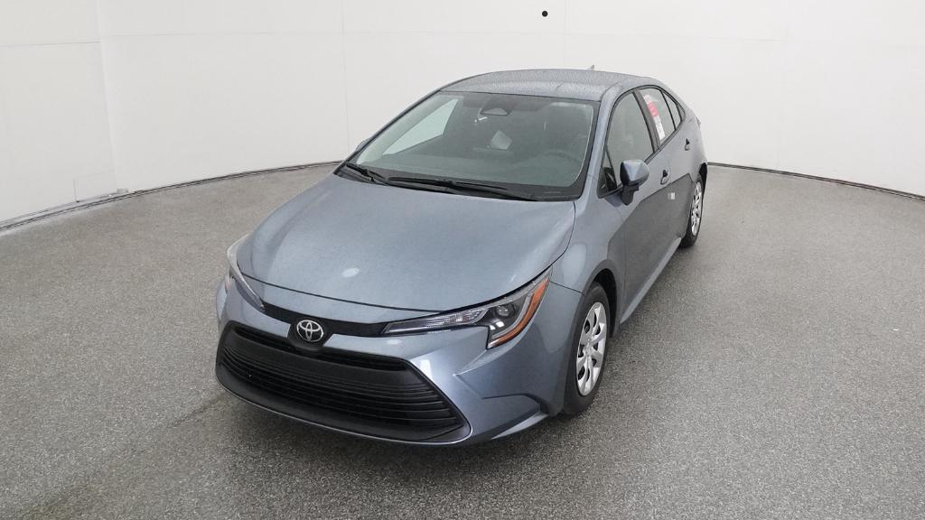 2025 Toyota Corolla LE photo 3
