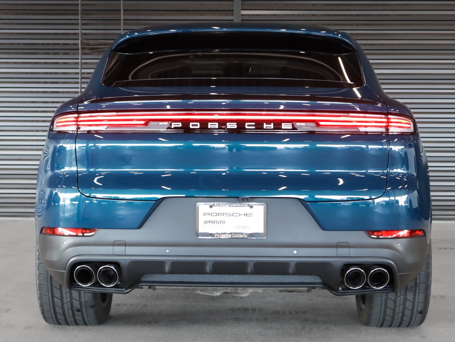 2024 Porsche Cayenne Coupe photo 25