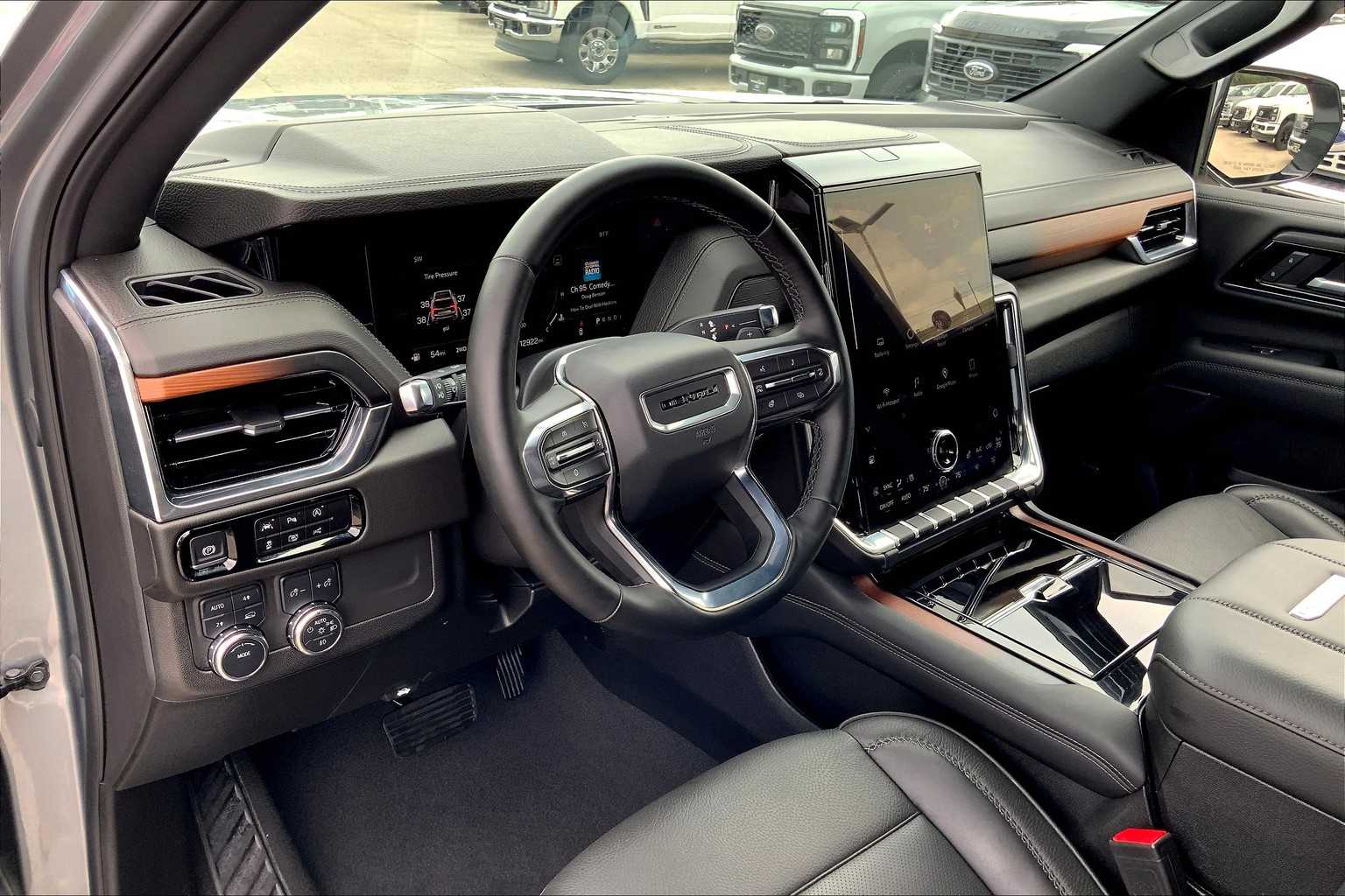 2025 Gmc Yukon Denali photo 31